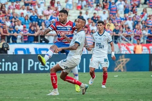 Renato Paiva estreia-se com empate no Fortaleza que vinha de oito derrotas