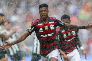 Brasil: Flamengo bate Botafogo e vence Supertaça pela terceira vez