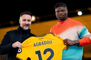 Mercado: Emmanuel Agbadou reforça defesa do Wolves de Vítor Pereira até 2029