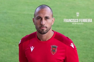 OFICIAL: Penafiel fecha contratação de Francisco Ferreira da Académica por uma época