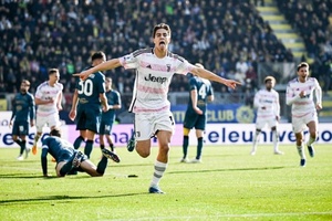 Juventus vence na deslocação ao reduto do Frosinone na estreia absoluta do jovem turco Yildiz
