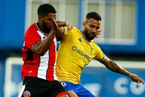 Estoril empata sem golos com Sheffield United no seu jogo de apresentação
