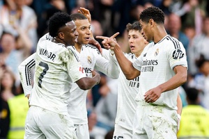 Real Madrid vence Celta e continua a quatro pontos antes de ir a Barcelona