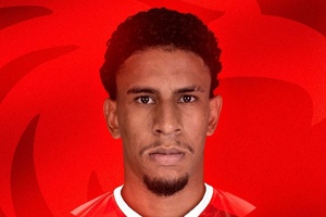 OFICIAL: Santa Clara contrata lateral Paulo Victor ao Farense