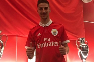 Mercado: Avançado australiano Anthony Carter reforça equipa B do Benfica