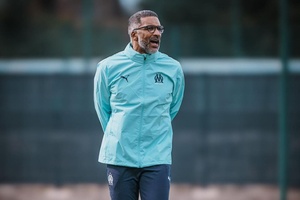 Marselha perde com Brest na estreia de Habib Beye
