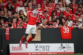 Benfica confirma lesão grave de Bruma após Eusébio Cup