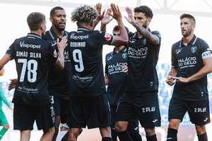 Robinho resolve e Académico de Viseu vence Feirense em jogo de preparação