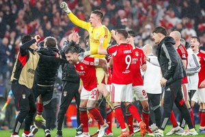 Guarda-redes do Benfica recorda golo histórico: «Foi um sentimento incrível»