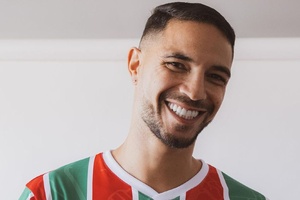 OFICIAL: Estrela da Amadora garante contratação de internacional luso Pedro Mendes