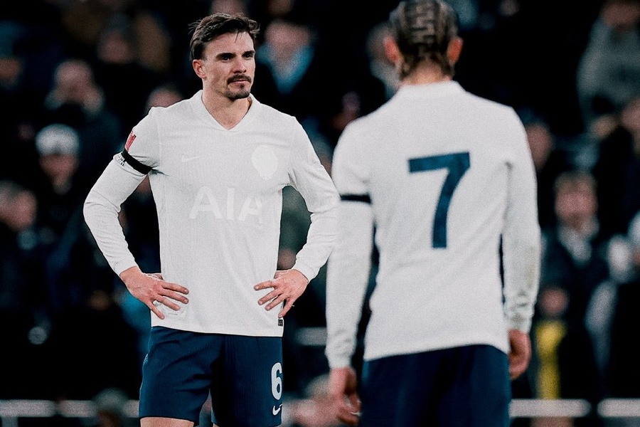Tottenham de João Palhinha perde e é eliminado da FA Cup
