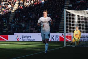 Nápoles vence Cremonese por 2-0 e regressou aos triunfos na Liga Italiana