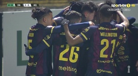 Liga Portugal 2 Meu Super: Desp. Chaves vs Ac. Viseu, Golo 3-0 Pedro Pinho (2024-2025)