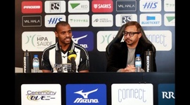 Apresentação de Ricardo Vaz Tê como reforço do Portimonense