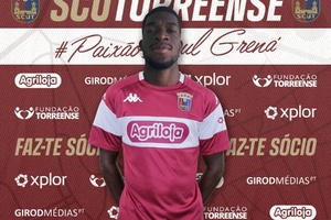 OFICIAL: Avançado panamiano Azarias Londoño chega a Portugal para reforçar o Torreense