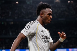 Benfica perde em Madrid e está eliminado da Liga dos Campeões