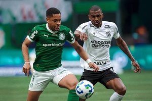 Palmeiras vira contra Ceará e Abel Ferreira responde às críticas com vitória