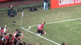 Brasileirão: Atlético-PR 2-2 Flamengo (2013)