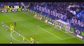 Liga Portugal Bwin: FC Porto (1-0) Tondela, Golo Mehdi Taremi (g.p.), 45m (2021-2022)