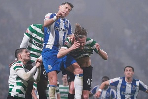 Há "equipas que têm o colinho da arbitragem, o FC Porto nunca tem isso"