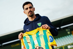 Rodrigo Conceição, filho de Sérgio Conceição, assina pelo Tondela até 2027