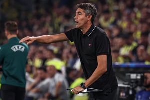Bruno Lage: “Em 2004 vencia escolas sub-11 e Mourinho conquistava a Champions”