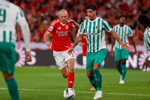 Benfica à procura de redenção no campeonato após semana negra