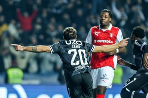 Vitória de Guimarães conquista Taça da Liga pela primeira vez na história em final emotiva