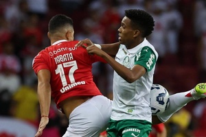 Palmeiras de Abel Ferreira vence e mantém liderança com Flamengo