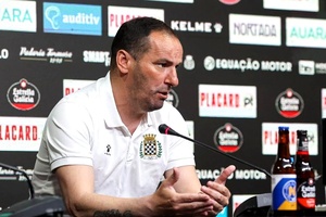 Boavista: Petit enaltece trajetória e longevidade de Bracali no Bessa