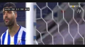 Liga NOS: FC Porto (2-1) Famalicão, Golo Mehdi (g.p.), 61m (2020-2021)