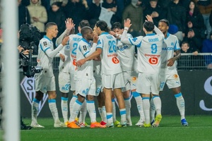 Marselha vence Metz e sobe ao terceiro lugar da Ligue 1