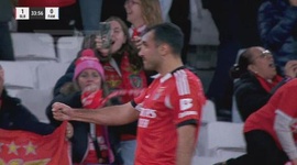 Liga Portugal Betclic: Benfica vs Famalicão, Golo 1-0 Pavlidis (g.p.) (2025-2026)