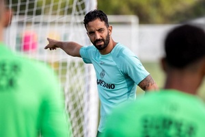 Sporting: Coates entregue ao departamento médico no regresso aos treinos
