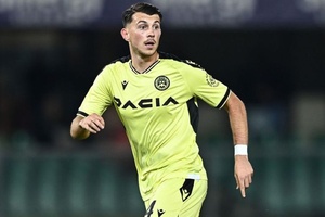Mercado: Inter oferece 15 milhões de euros e Giovanni Fabbian por Lazar Samardzic