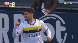 Liga Portugal Betclic: Famalicão vs Estoril, Golo 3-0 Gil Dias (2025-2026)