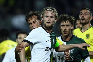 Taça de Portugal: Sporting ‘sofre’ mas vence Paços, FC Porto segue em frente