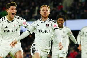 Fulham vence Burnley e volta às vitórias após dois jogos sem ganhar