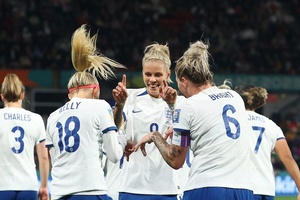 Mundial feminino: Países Baixos e Inglaterra apurados, Portugal "esbarrou" no poste