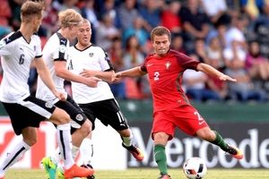 Crónica: Portugal estreia-se no Europeu sub-19 com empate frente à Áustria