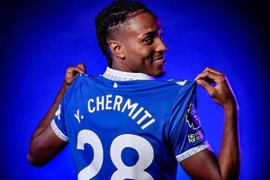 Chermiti no Everton: "É um grande clube e eu não poderia recusar esta oportunidade"