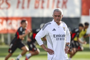 Benfica recebe Rio Ave em busca do segundo lugar