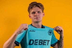 OFICIAL: Wolvers fecha negócio por defesa internacional norueguês