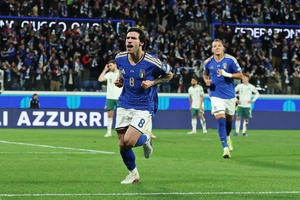 Itália e Dinamarca nos oito finalistas do play-off europeu para o Mundial 2026