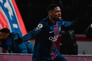 PSG goleia Marselha e mantém liderança da Ligue 1