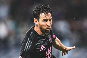 Messi consagra-se melhor marcador da MLS com hat-trick em Nashville