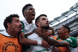 Flaco Lopez brilha e Palmeiras domina Al Ahly no Mundial de Clubes