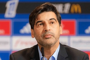Paulo Fonseca feliz por retomar contacto com plantel do Lyon nos jogos em França