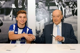 "O banquete que a anterior administração do FC Porto deixou a tantos está à vista"
