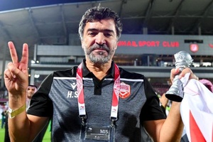 Kuwait, de Hélio Sousa, perde com Emirados na Taça Árabe